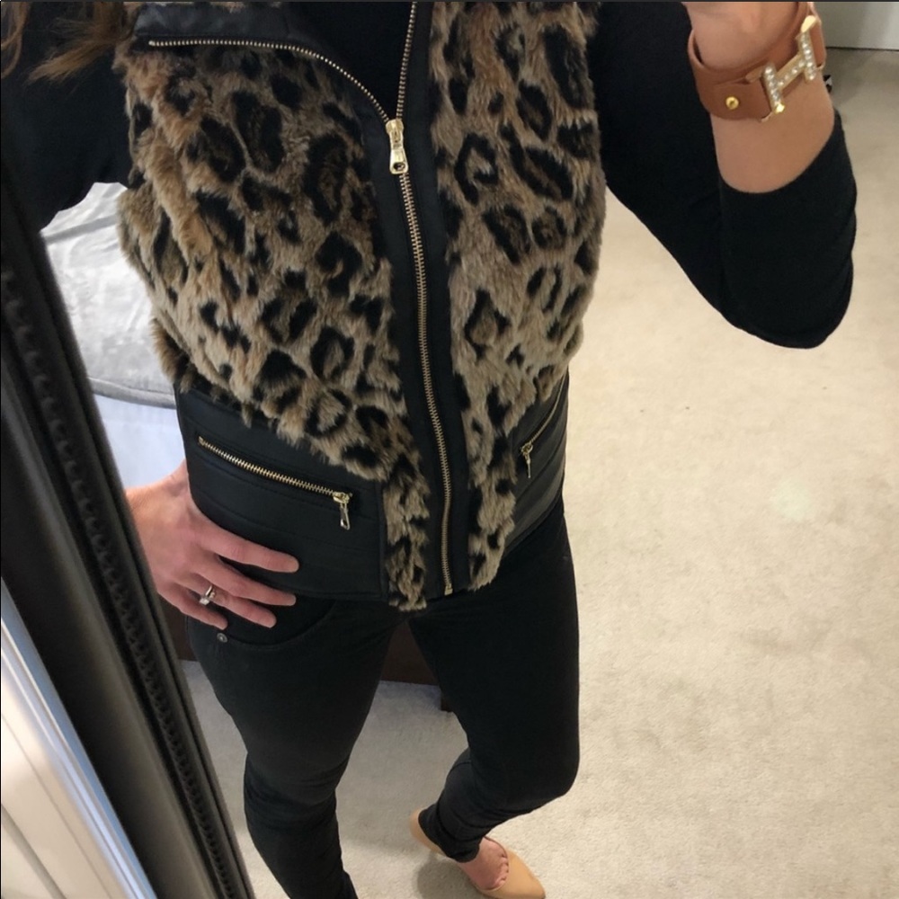 Reposhed gorgeous animal print vest